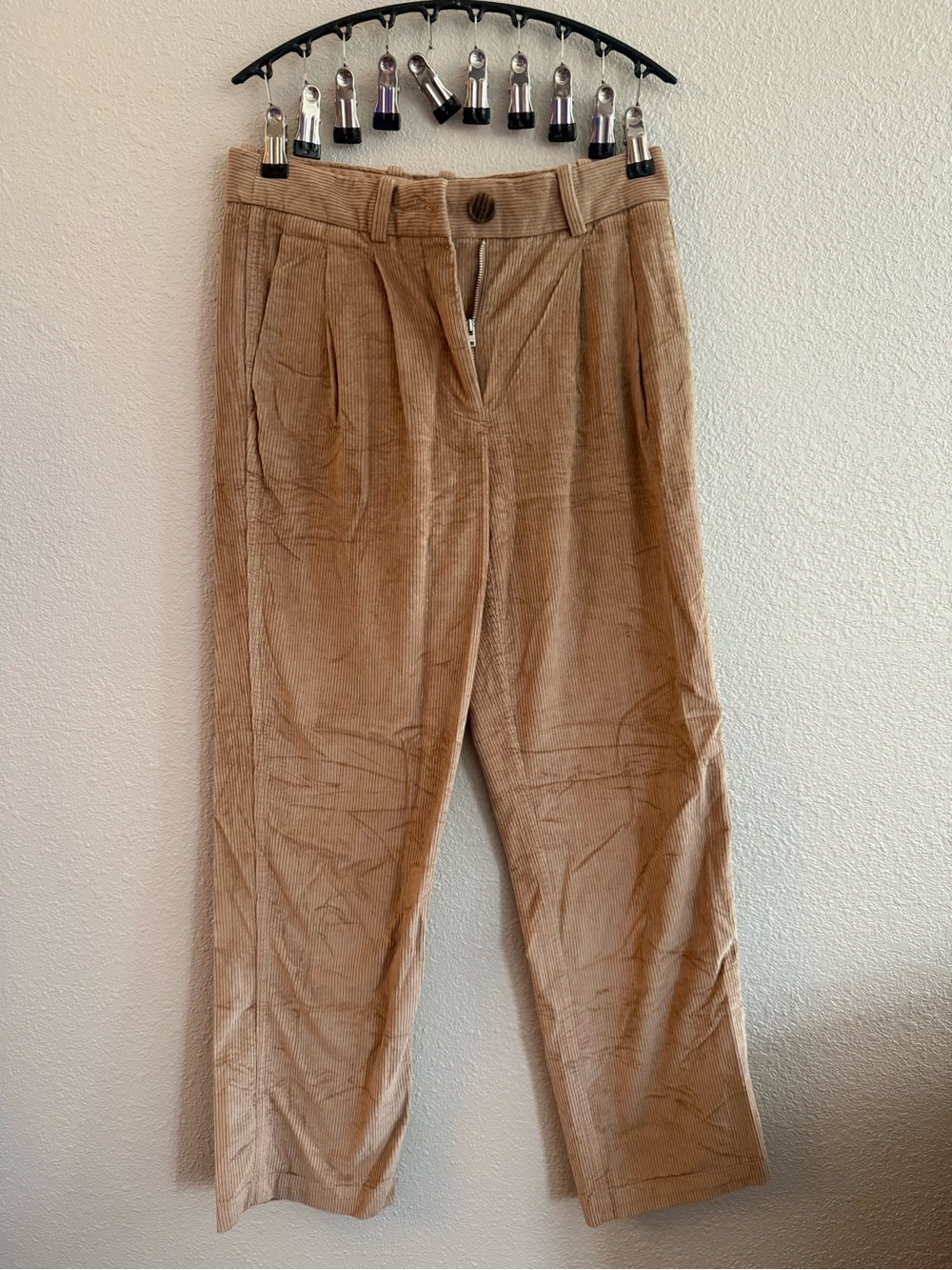 Babaton Women’s Corduroy Pleated Pants in Light Brown